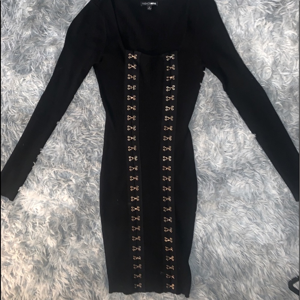 NWOT•Fashion Nova black ribbed dress w/ gold clasp